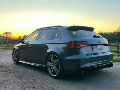 Gebraucht Audi S3 Sport 300 PS (220 kW) 2019 Grau Limousine