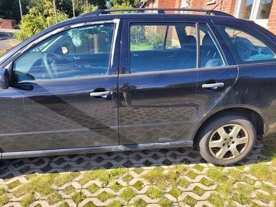 Schwarz Gebraucht 2006 Skoda Fabia Kombi | 1.100 € (Guter Preis)