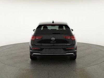Grenadillschwarz metallic Neu 2025 VW Golf VIII Style | 38.475 € (Guter Preis)
