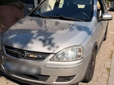 Gebraucht Opel Corsa 80 PS (58 kW) 2006 Silber Kleinwagen