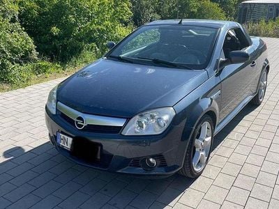 Gebraucht Opel Tigra 125 PS (91 kW) 2006 Violet Cabrio