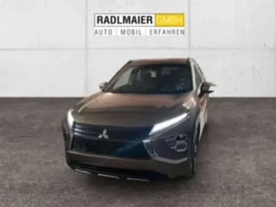 Neu Mitsubishi Eclipse Cross Select 98 PS (72 kW) 2025 Bronzebraun SUV