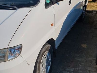 Hyundai H-1