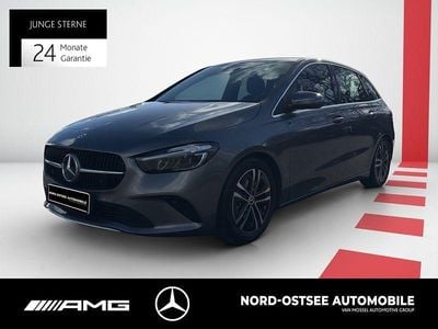 Gebraucht Mercedes B200 Advanced 163 PS (119 kW) 2025 Metalliclack mountaingrau Van / Kleinbus