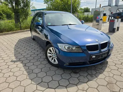 Gebraucht BMW 318 Performance 130 PS (95 kW) 2006 Blau Limousine