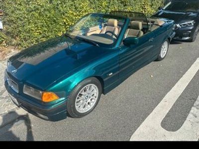 gebraucht BMW 318 Cabriolet i Bostongrün TÜV bis 2025 Klima