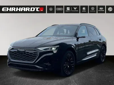 Gebraucht Audi Q8 e-tron S-Line 300 kW (408 PS) 2023 Mythosschwarz metallic SUV