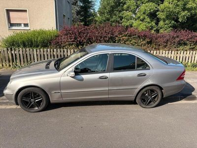 Mercedes C180