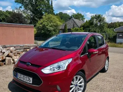 Gebraucht Ford B-MAX 105 PS (77 kW) 2017 Rot Van / Kleinbus