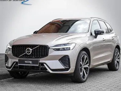Gebraucht Volvo XC60 Plus 350 PS (257 kW) 2024 Beige SUV