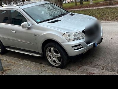 gebraucht Mercedes ML300 W164CDI 7G-Tronic 4 MATIC EURO5 20 ZOL AMG