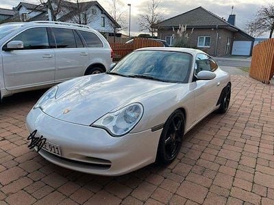 Porsche 911 Carrera