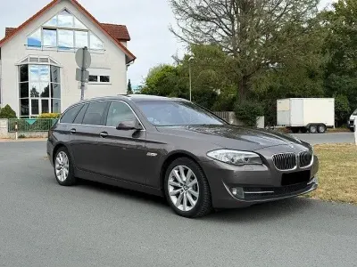 Gebraucht BMW 530 Performance 258 PS (189 kW) 2012 Braun Kombi