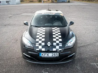 Używany Renault Mégane 265 KM (194 kW) 2013 Czarny Coupe