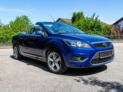 Gebraucht Ford Focus Cabriolet Titanium 145 PS (106 kW) 2009 Blau Cabrio