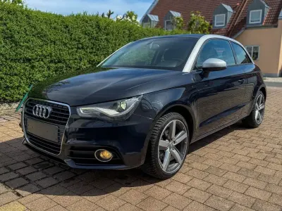 Używany Audi A1 Ambition 122 KM (89 kW) 2010 Czarny Hatchback