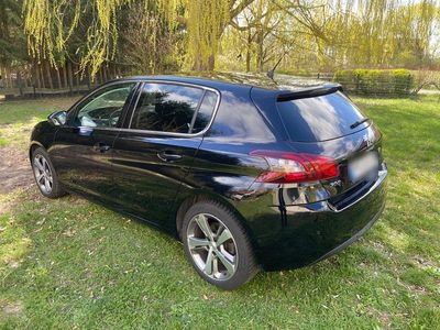 Second-hand Peugeot 308 Allure 131 CP (96 kW) 2019 Negru Break