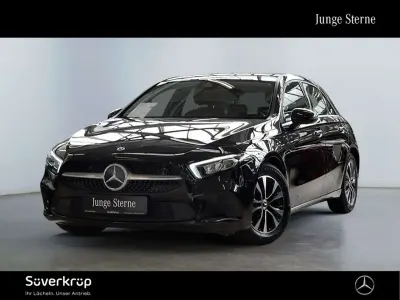 Second-hand Mercedes A180 116 CP (85 kW) 2023 Negru Berlinǎ