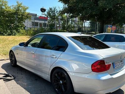 gebraucht BMW 320 E90 i