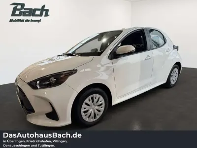 Gebraucht Toyota Yaris Comfort 72 PS (52 kW) 2023 Weiß Kleinwagen