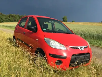 Gebraucht Hyundai i10 Classic 77 PS (56 kW) 2008 Rot Kleinwagen