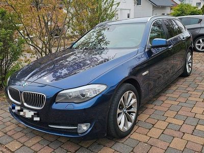 Gebraucht BMW 528 Sport Line 258 PS (189 kW) 2011 Blau Kombi