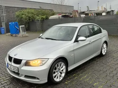 Brugt BMW 318 143 HK (105 kW) 2008 Sølv Sedan