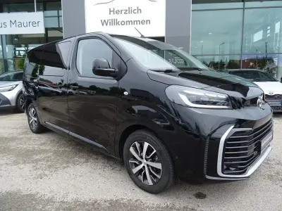 Gebraucht Toyota Proace Verso Team 177 PS (130 kW) 2025 Black metallic Kombi