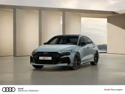 Neu Audi RS3 Sport 400 PS (294 kW) 2026 Grau Limousine