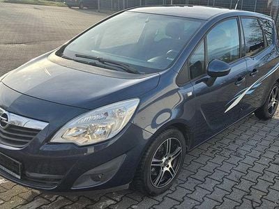 Blau Gebraucht 2011 Opel Meriva Eco Van / Kleinbus | 3.600 € (Guter Preis)