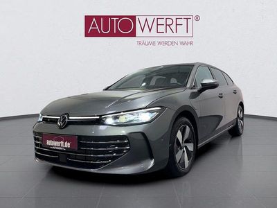 Gebraucht VW Passat Elegance 204 PS (150 kW) 2025 Grau Kombi
