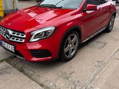 Mercedes GLA200