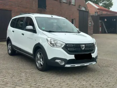 Używany Dacia Lodgy Celebration 116 KM (85 kW) 2018 Biały Minivan