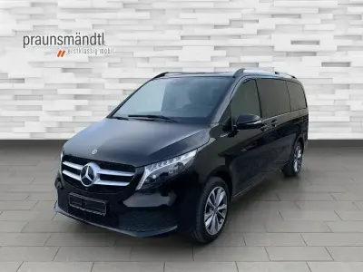 Gebraucht Mercedes V300 Avantgarde Edition 237 PS (174 kW) 2022 Obsidianschwarz Van / Kleinbus