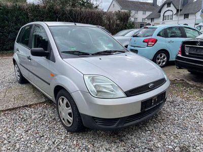 gebraucht Ford Fiesta 1.3 TÜV 09/2024 Klima