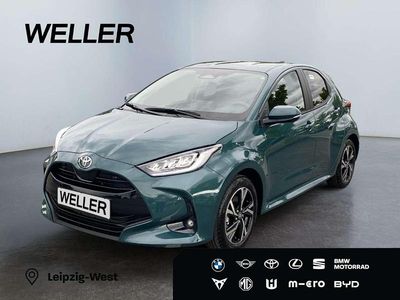 Gruen Neu 2026 Toyota Yaris Hybrid Team Kleinwagen | 28.990 € (Teuer)