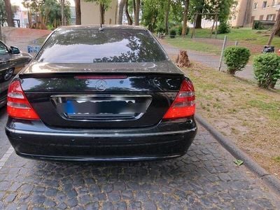 Mercedes E320