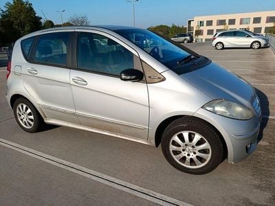 Gebraucht Mercedes A150 Elegance 95 PS (69 kW) 2004 Silber Van / Kleinbus