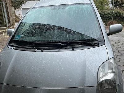 Gebraucht Toyota Yaris 87 PS (63 kW) 2007 Silber Kleinwagen