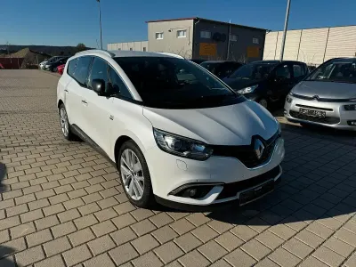 Używany Renault Scénic IV LIMITED 150 KM (110 kW) 2020 Biały Minivan