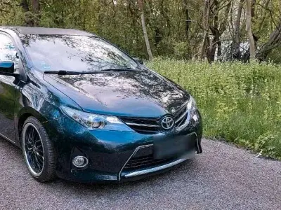 Brugt Toyota Auris 132 HK (97 kW) 2013 Sort Sedan