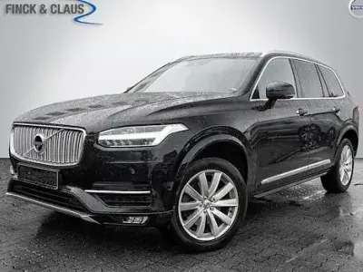 Käytetty Volvo XC90 Inscription 235 HP (172 kW) 2015 Musta Katumaasturi