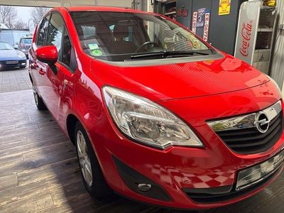 Rot Gebraucht 2012 Opel Meriva Van / Kleinbus | 4.999 € (Guter Preis)