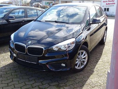 Black sapphire metallic Gebraucht 2016 BMW 218 Active Tourer Advantage Van / Kleinbus | 15.700 € (Etwas zu teuer)