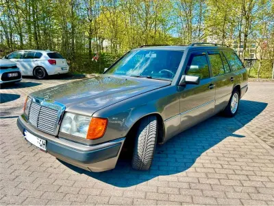 Gebraucht Mercedes 230 132 PS (97 kW) 1991 Grau Limousine