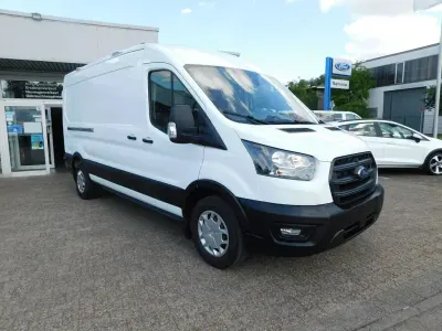 Gebraucht Ford Transit Trend 131 PS (96 kW) 2022 Weiß Van