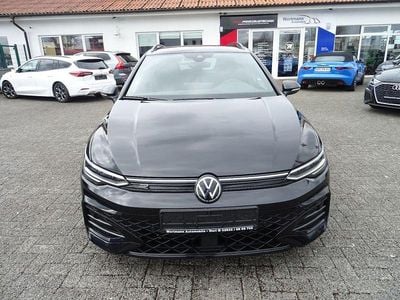 Gebraucht VW Golf VIII R-line 150 PS (110 kW) 2025 Schwarz Kombi