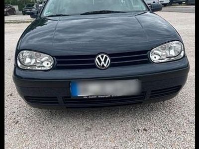 Braun Gebraucht 1999 VW Golf IV Kleinwagen | 2.400 € (Fairer Preis)
