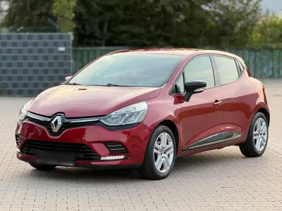 Gebraucht Renault Clio IV LIMITED 90 PS (66 kW) 2016 Rot Limousine
