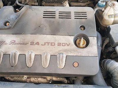 Alfa Romeo 166